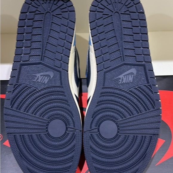 Jordan 1 obsidian - Picture 4 of 5